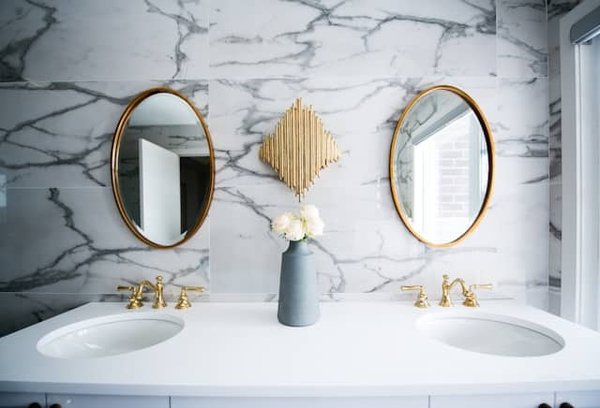 Équipements de salle de bain d'hôtel: tendance luxe