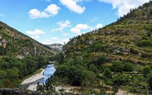 Les campings 4 étoiles dans le Tarn, pour des vacances alliant confort et découvertes